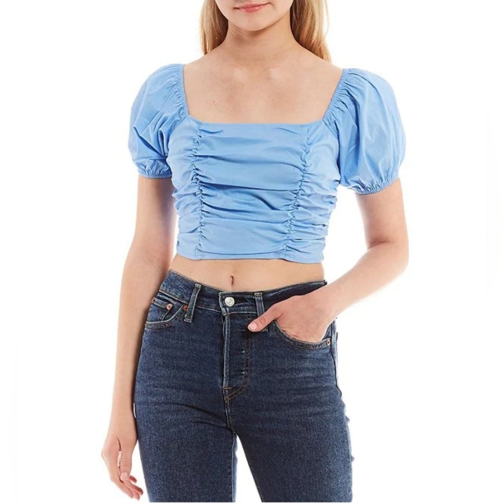 Evolutionary Short Puff Sleeve Lace Up Back Ruched Crop Top